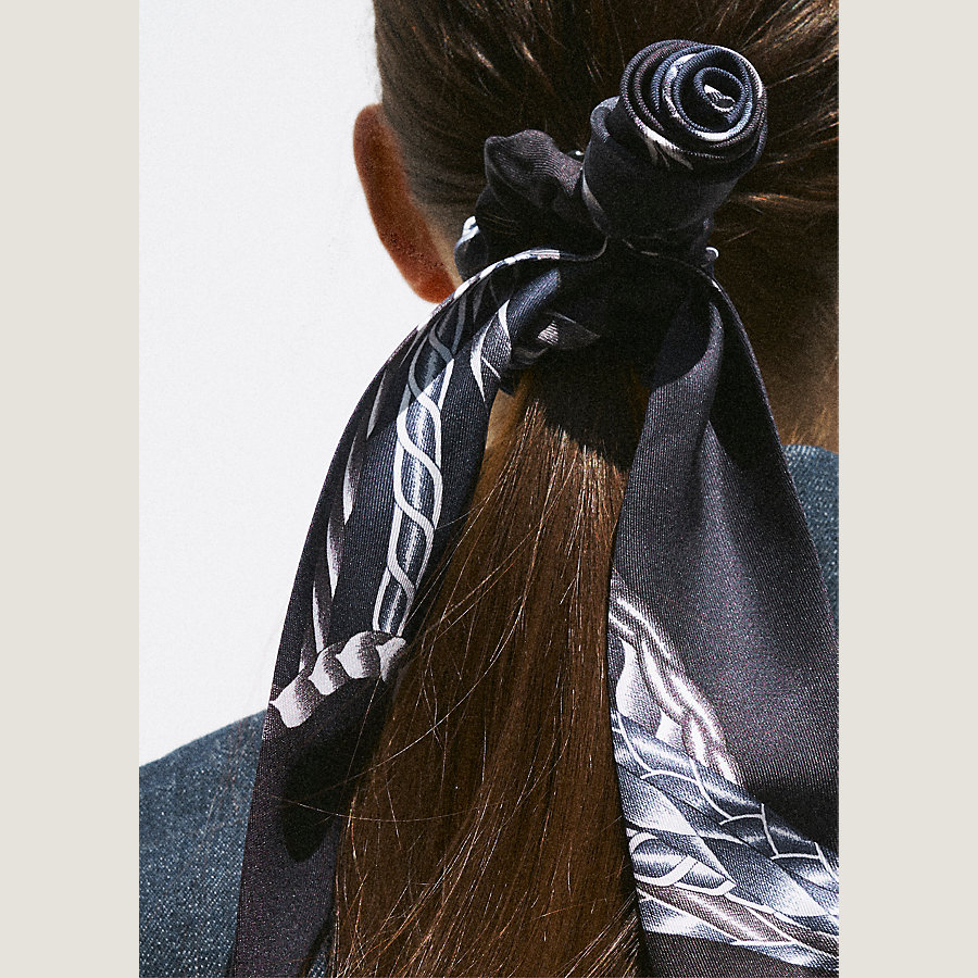 Bella Flower scrunchie Hermes UK